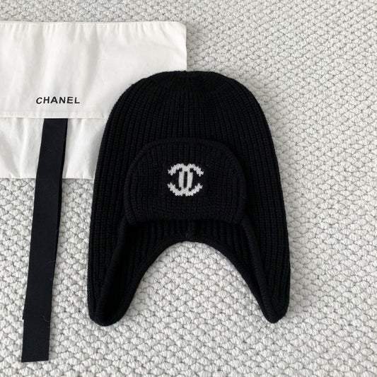 Skiing BEAST Knitted Lei Feng Beanie