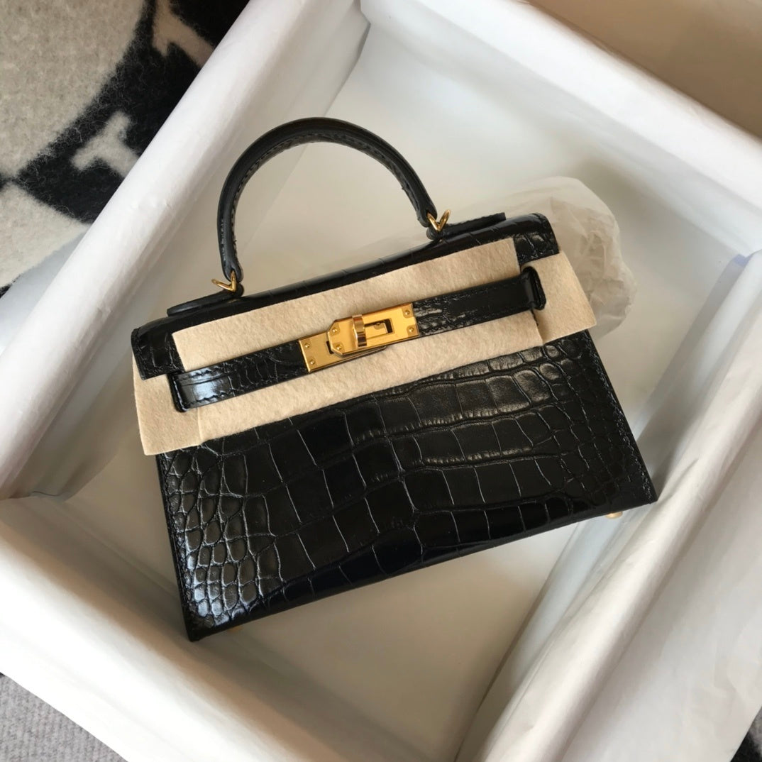 Hermès Kelly Mini 20 Black Shiny Alligator Gold Hardware
