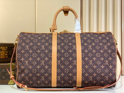 Louis Vuitton Keepall Bandoulière Luxury Travel Bag