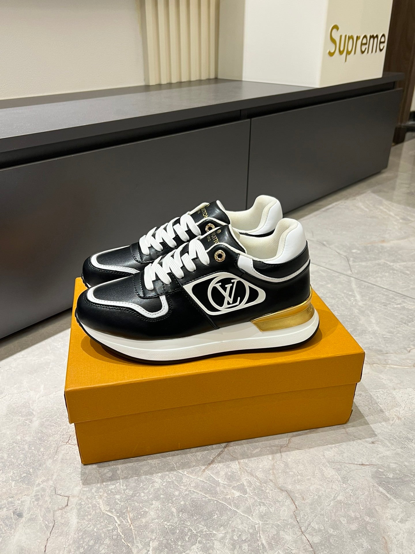 Luxury Men's Low-Top Sneakers