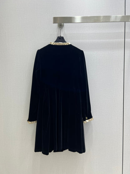 Feiinvan Velvet-Feel Long Sleeve Button-Up Dress