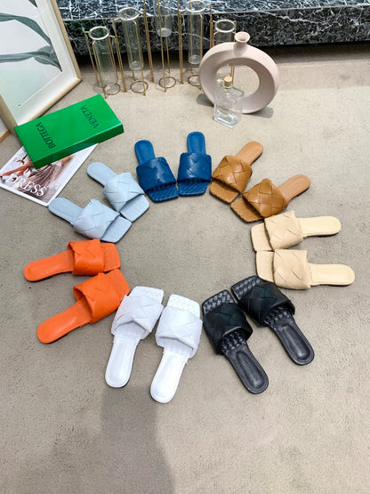 Bottega Veneta Women’s Chunky Woven Flat Sandals