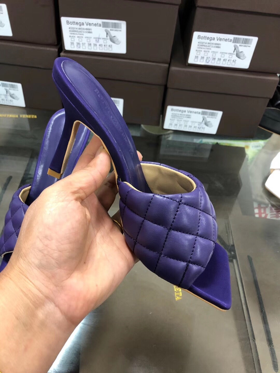 BV Women’s 2020 Spring Embroidered Sheepskin High-Heeled Slippers