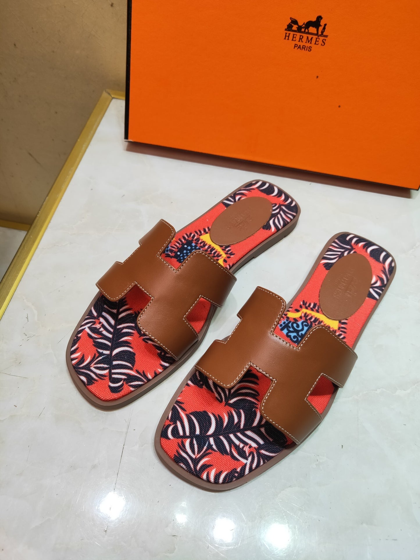 Hermes Women’s Latest H Slippers