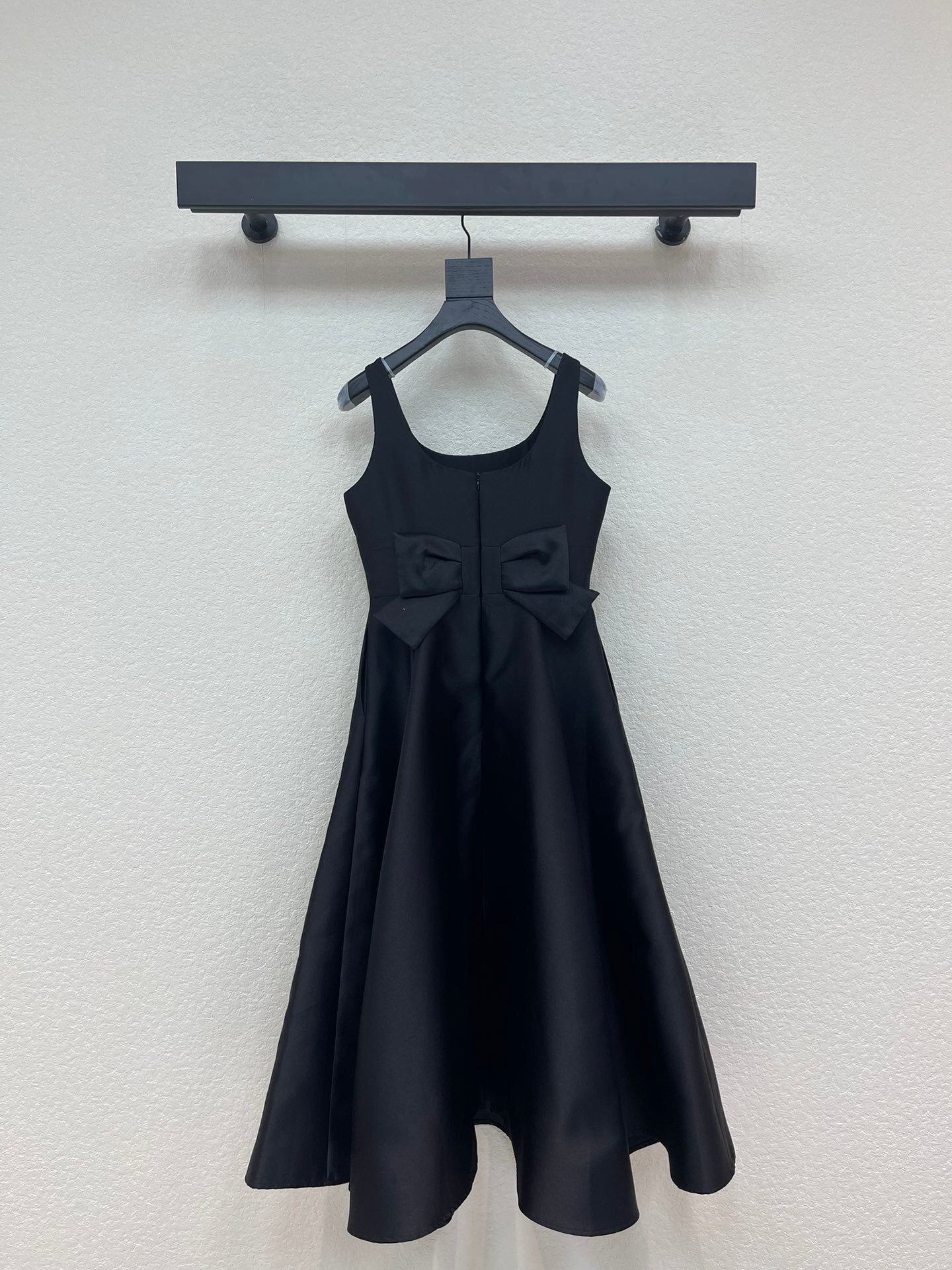 Dior Hepburn-Style Bow-Back Sleeveless Mini Dress