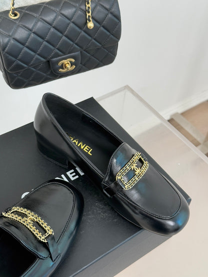 CHANEL 25C Double C Chain Buckle Chunky Heel Loafers