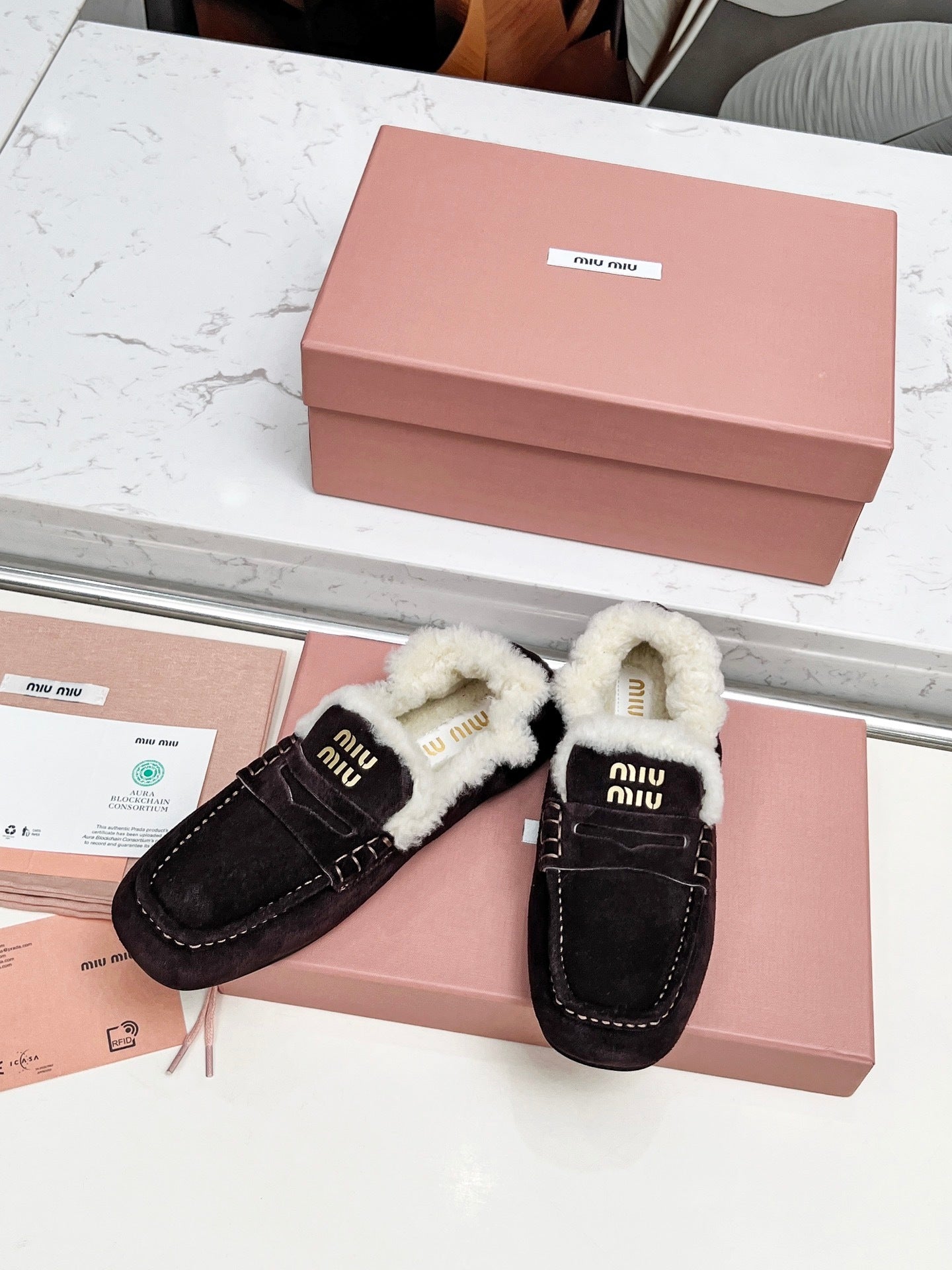 MiuMi Autumn/Winter New Slip-on Loafers