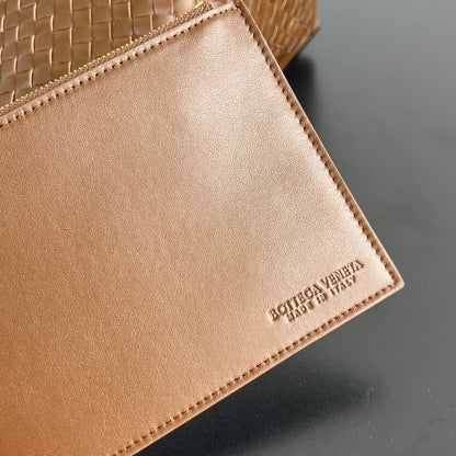 Bottega Veneta Women’s Luxury Designer Tote Bags