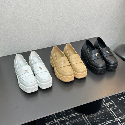 Luxury Diamond-Buckle Sheepskin Sandals