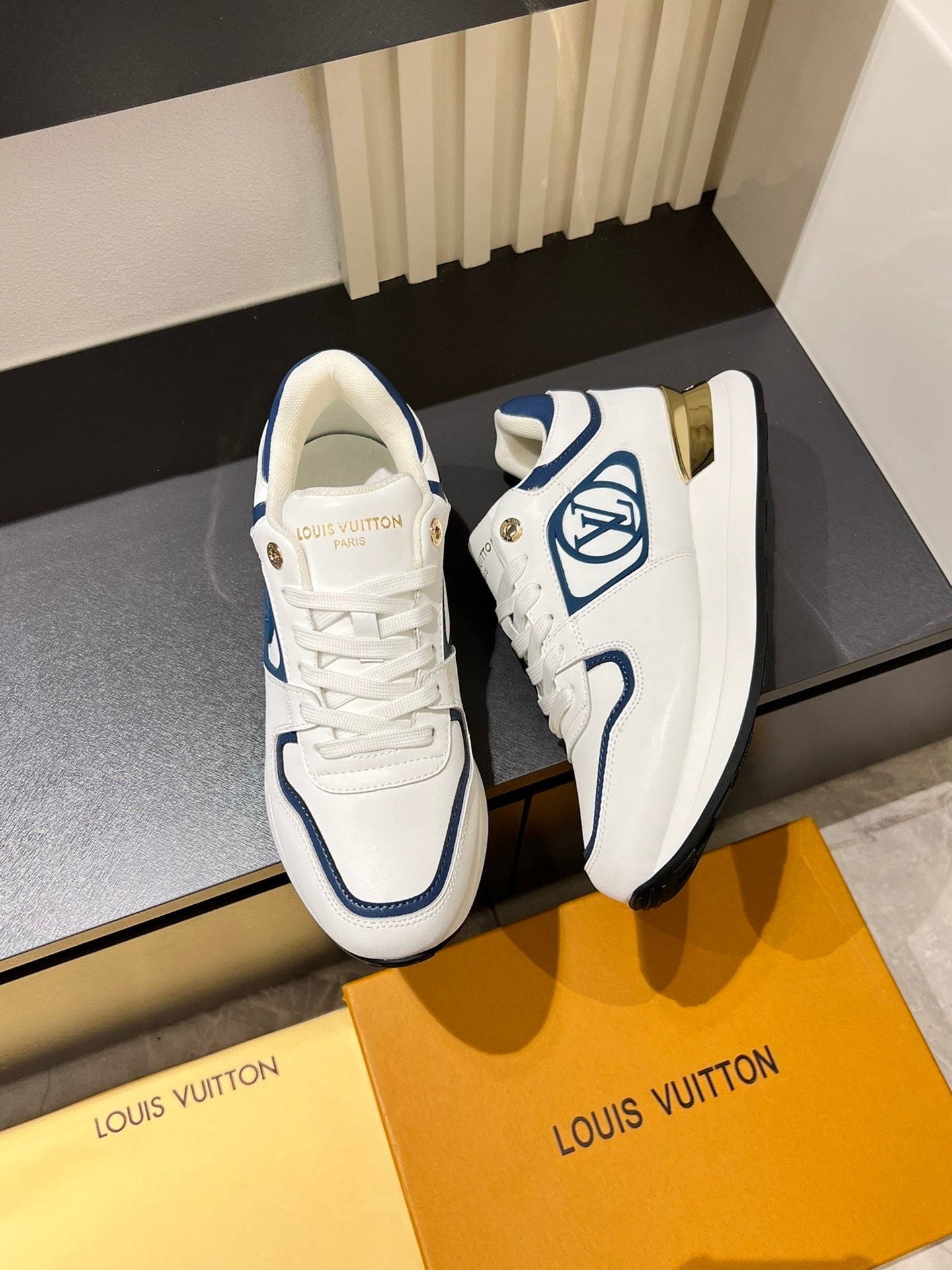 Luxury Men's Low-Top Sneakers