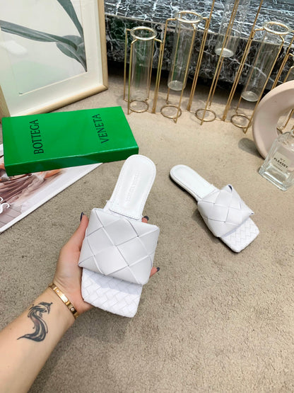 Bottega Veneta Women’s Chunky Woven Flat Sandals