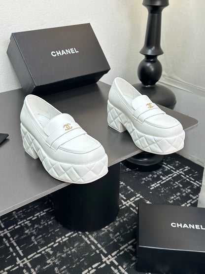 Luxury Diamond-Buckle Sheepskin Sandals