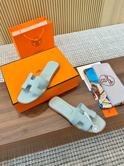 Hermès Full-Coverage Palm Print Slippers