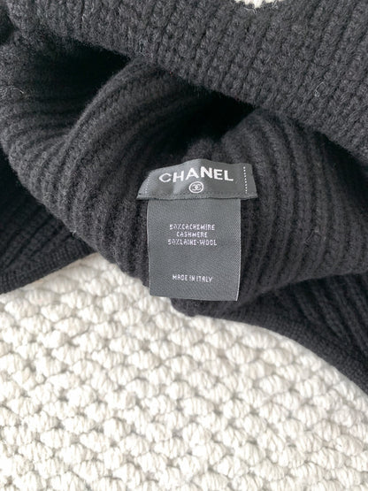 Skiing BEAST Knitted Lei Feng Beanie